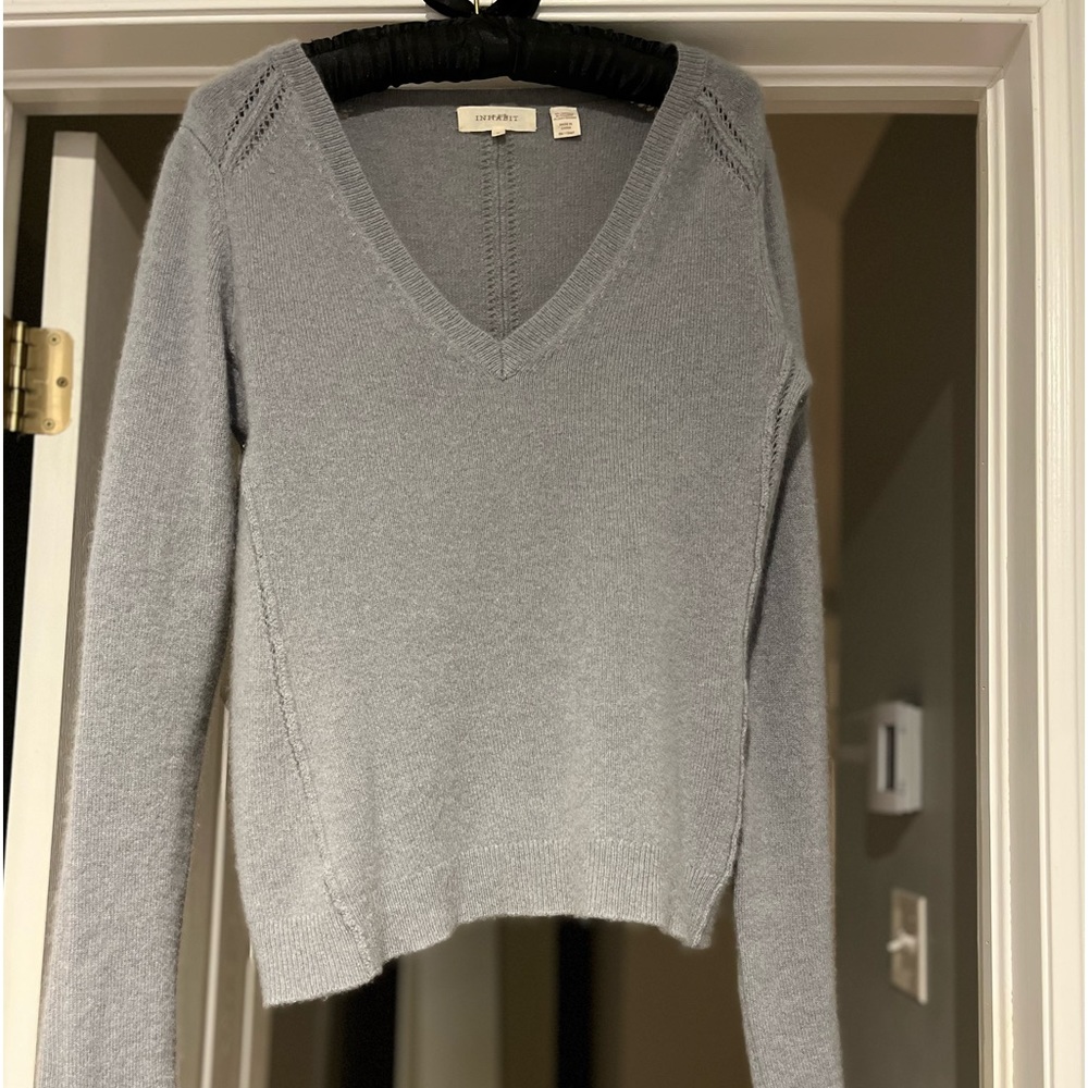 89% cashmere v neck sweater